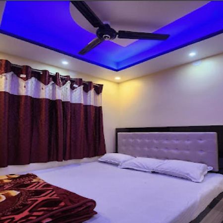 Hotel Ilora By Wb Inn Tarapith Exterior photo
