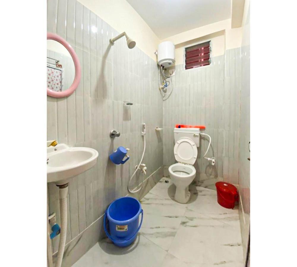 Hotel Ilora By Wb Inn Tarapith Exterior photo